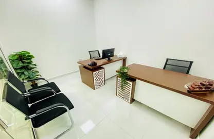 Office Space - Studio - 1 Bathroom for rent in Red Avenue - Al Garhoud - Dubai