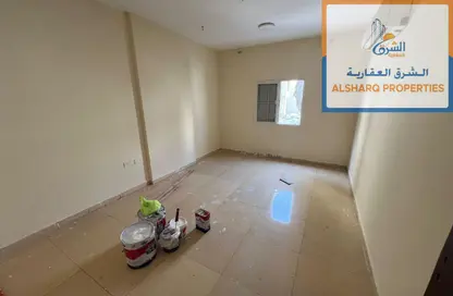 شقة - 2 غرف نوم - 2 حمامات للايجار في برج الكورنيش - طريق كورنيش عجمان - عجمان