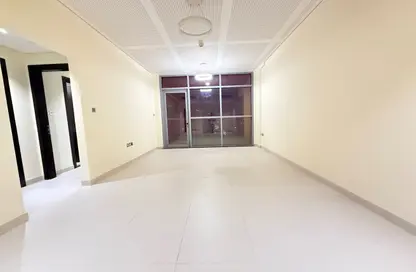 Apartment - 1 Bedroom - 2 Bathrooms for rent in Jumeirah Garden City - Al Satwa - Dubai