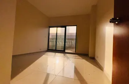 Apartment - 2 Bedrooms - 2 Bathrooms for rent in Golden Sands 8 - Mankhool - Bur Dubai - Dubai