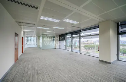 مكتب - استوديو للايجار في شارع الخليج العربي - البطين - أبوظبي