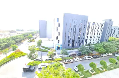 شقة - 2 غرف نوم - 3 حمامات للبيع في الطراز - حي نسيج - الجادة - الشارقة