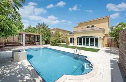 Villa - 4 Bedrooms - 5 Bathrooms for rent in Legacy - Jumeirah Park - Dubai