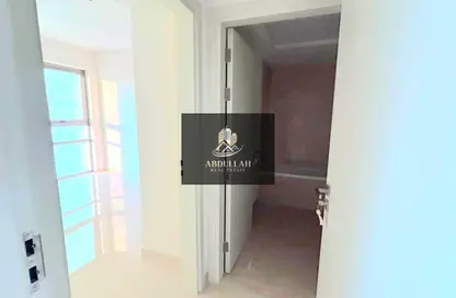 شقة - غرفة نوم - 1 حمام للايجار في زهور 2 - الزاهية - تجارية مويلح - الشارقة شقة - غرفة نوم - 1 حمام للايجار في زهور 2 - الزاهية - تجارية مويلح - الشارقة