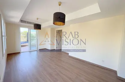 فيلا - 2 غرف نوم - 3 حمامات للايجار في الينابيع 11 - الينابيع - دبي