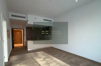 Apartment - 1 Bedroom - 2 Bathrooms for rent in Hamilton House - Jumeirah Village Circle - Dubai