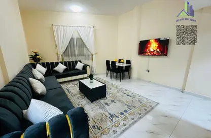 شقة - 2 غرف نوم - 3 حمامات للايجار في مساكن كورنيش عجمان - طريق كورنيش عجمان - عجمان