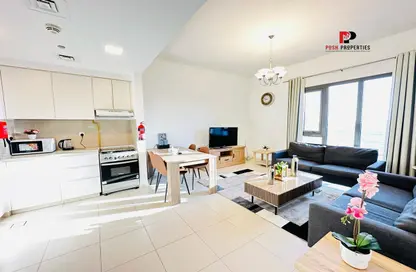 Apartment - 1 Bedroom - 2 Bathrooms for rent in Hayat Boulevard-1B - Hayat Boulevard - Town Square - Dubai