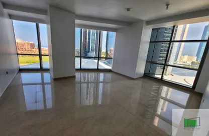 Apartment - 1 Bedroom - 2 Bathrooms for rent in Etihad Tower 2 - Etihad Towers - Corniche Road - Abu Dhabi