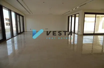 Empty Room image for: Villa - 6 Bedrooms for rent in Officers City - Abu Dhabi Gate City - Abu Dhabi, Image 1