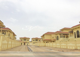 Vacant! A Lovingly Maintained Spacious Villa