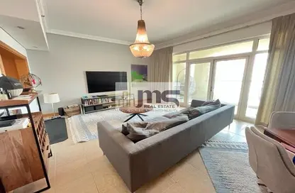 Apartment - 2 Bedrooms - 3 Bathrooms for sale in Al Haseer - Shoreline Apartments - Palm Jumeirah - Dubai