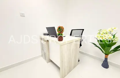 Office Space - Studio - 1 Bathroom for rent in Silver Home Building - Hor Al Anz - Deira - Dubai