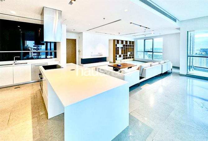 Penthouse - 5 Bedrooms - 6 Bathrooms for rent in Bay Central West - Bay Central - Dubai Marina - Dubai