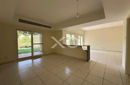 Villa - 3 Bedrooms - 4 Bathrooms for rent in Springs 10 - The Springs - Dubai
