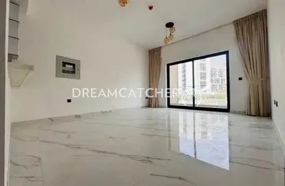 شقة - 2 غرف نوم - 3 حمامات للايجار في غاردينيا ليفينج - ارجان - دبي