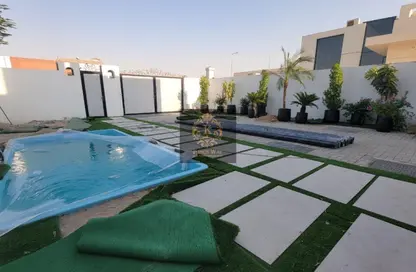 Villa - 5 Bedrooms - 5 Bathrooms for rent in Mohamed Bin Zayed City - Abu Dhabi
