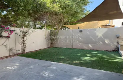 تاون هاوس - 2 غرف نوم - 2 حمامات للبيع في قرية الخليج - الغدير - أبوظبي تاون هاوس - 2 غرف نوم - 2 حمامات للبيع في قرية الخليج - الغدير - أبوظبي