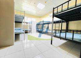 سكن عمال - 8 حمامات للكراء في م-26 - مصفح الصناعية - مصفح - أبوظبي