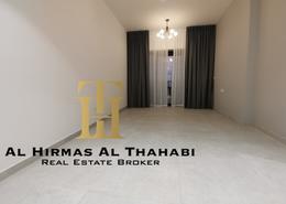 Empty Room image for: Apartment - 1 bedroom - 2 bathrooms for rent in The V Tower - Dubai Residence Complex - Dubai, Image 1