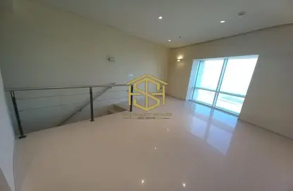دوبلكس - 2 غرف نوم - 2 حمامات للايجار في برج بارك - شارع الشيخ زايد - دبي