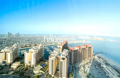Apartment - Studio - 1 Bathroom for rent in The Palm Tower - Palm Jumeirah - Dubai
