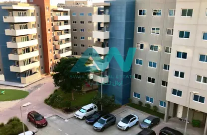 Apartment - 3 Bedrooms - 4 Bathrooms for sale in Tower 13 - Al Reef Downtown - Al Reef - Abu Dhabi