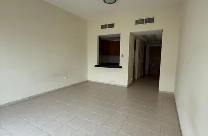 Apartment - Studio - 1 Bathroom for rent in Building 148 to Building 202 - Mogul Cluster - Discovery Gardens - Dubai