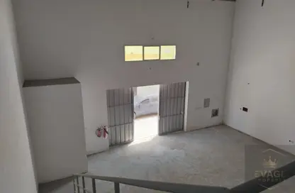 Warehouse - Studio for rent in Al Jurf 1 - Al Jurf - Ajman Downtown - Ajman