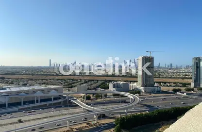 شقة - 1 حمام للبيع في تاور 108‎ - منطقة 18 - قرية الجميرا سركل - دبي