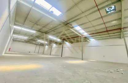 Warehouse - Studio for rent in Dubai Commercity - Umm Ramool - Dubai