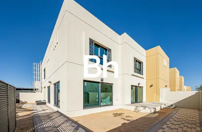 تاون هاوس - 3 غرف نوم - 5 حمامات للايجار في مدينة الشارقة المستدامة - الشارقة
