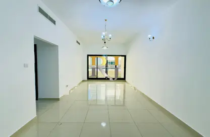 شقة - 2 غرف نوم - 2 حمامات للايجار في مبنى منخول - منخول - بر دبي - دبي