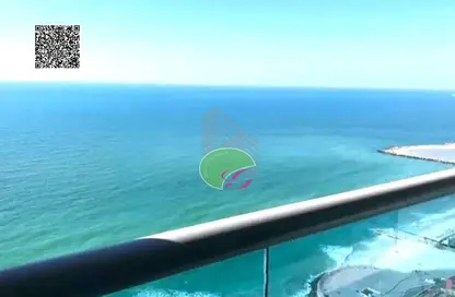 شقة - 2 غرف نوم - 3 حمامات للبيع في برج الكورنيش - طريق كورنيش عجمان - عجمان