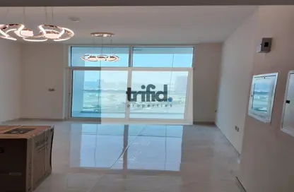 شقة - غرفة نوم - 1 حمام للايجار في سكايز من دانوب - ارجان - دبي