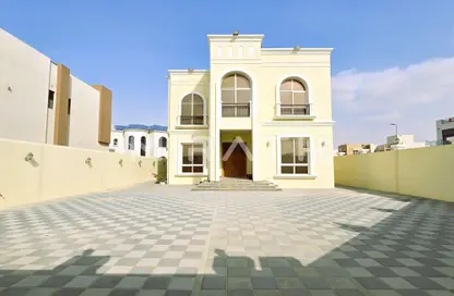 Villa - 5 Bedrooms - 6 Bathrooms for rent in Al Barsha South 2 - Al Barsha South - Al Barsha - Dubai