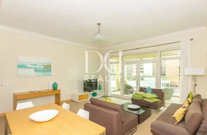 Apartment - 2 Bedrooms - 3 Bathrooms for rent in Al Das - Shoreline Apartments - Palm Jumeirah - Dubai