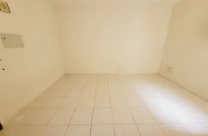 Apartment - Studio - 1 Bathroom for rent in Fire Station Road - Muwaileh - Sharjah