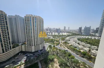 شقة - 2 غرف نوم - 3 حمامات للايجار في ار ام تي ريسيدنز - منطقة 11 - قرية الجميرا سركل - دبي