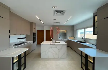Villa - 5 Bedrooms - 4 Bathrooms for rent in Jumeirah 3 Villas - Jumeirah 3 - Jumeirah - Dubai