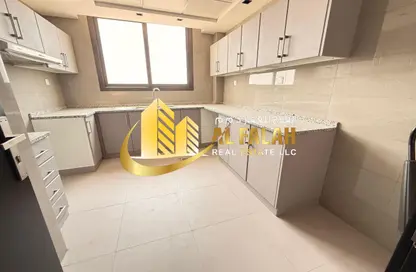 Apartment - 2 Bedrooms - 3 Bathrooms for rent in Muwaileh Commercial - Sharjah