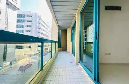 شقة - 2 غرف نوم - 2 حمامات للايجار في مبنى منخول - منخول - بر دبي - دبي