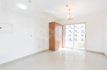 Apartment - Studio - 1 Bathroom for rent in Lakeside Tower C - Lakeside Residence - Dubai Production City (IMPZ) - Dubai