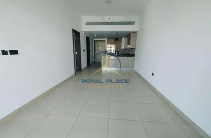 شقة - غرفة نوم - 2 حمامات للايجار في برج ريجيل - الضاحية 10 - قرية الجميرا سركل - دبي