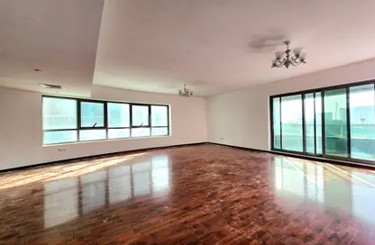 Apartment - 3 Bedrooms - 4 Bathrooms for rent in Al Meena Residence - Al Diyafah - Al Satwa - Dubai