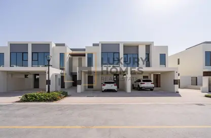 Townhouse - 3 Bedrooms - 4 Bathrooms for sale in Shams Townhouses - Town Square - Dubai