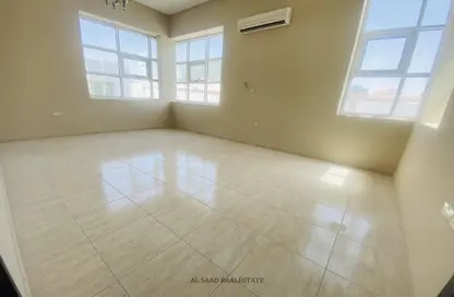 Apartment - 3 Bedrooms - 2 Bathrooms for rent in Al Sarouj Street - Central District - Al Ain