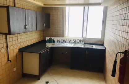Apartment - 2 Bedrooms - 2 Bathrooms for rent in Al Qulaya'ah - Al Sharq - Sharjah
