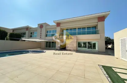 Villa - 5 Bedrooms - 7 Bathrooms for rent in Jumeirah 1 - Jumeirah - Dubai