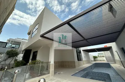 Outdoor House image for: Villa - 5 Bedrooms - 6 Bathrooms for rent in Jumeirah 1 Villas - Jumeirah 1 - Jumeirah - Dubai, Image 1